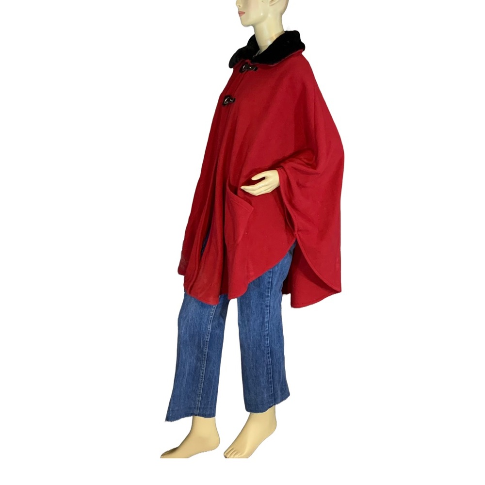 LE MODA RED FLEECE W/BLACK FAUX FUR COLLAR PONCHO (OSFM) - Picture 3 of 13